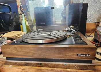 CONCORD CEC BA-600 Two Speed Turntable