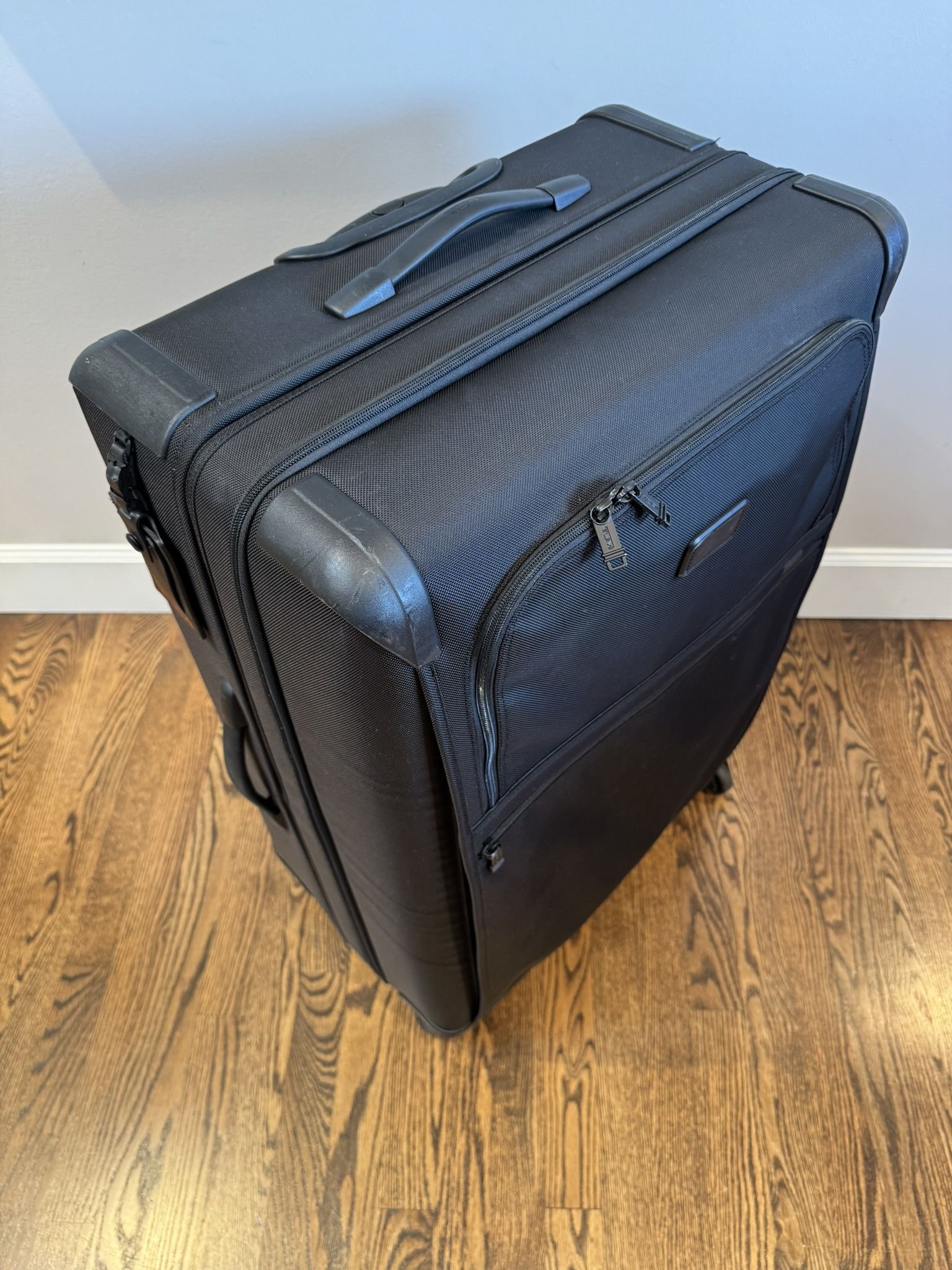 Tumi Extended Trip Expandable 4 Wheeled Packing Case