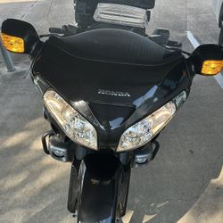 2010 42000 GL1800
