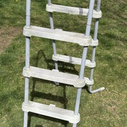 Pool Ladder