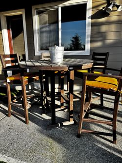 Trex High top table And Stools