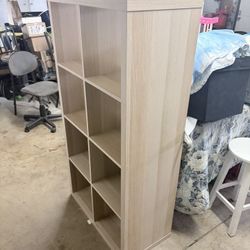 8 Boxed Simplistic Dresser
