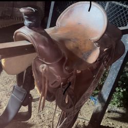 Roping Horse Saddle 16in