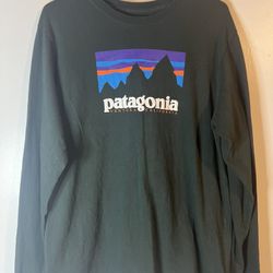 Patagonia Longsleeve Size Medium Tshirt 