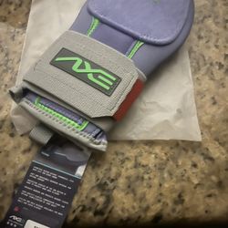 Brand New Youth Joker Sliding Mitt