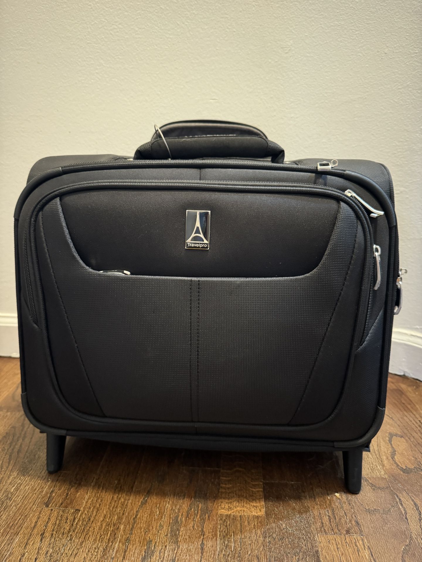 Travelpro FlightCrew Rolling Tote / Underseat Bag – Black – Carry-On 