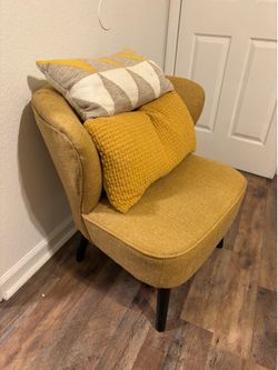 Cute Yellow Chair