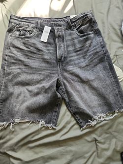 American Eagle 90s Boyfriend Short Men