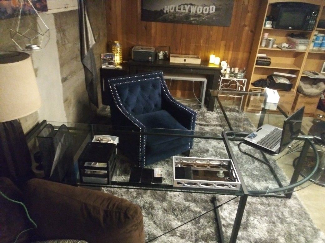 L shaped executive desk