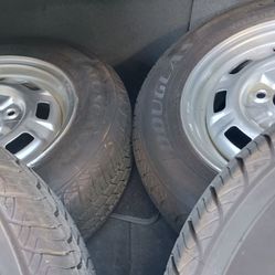 Honda Civic 4X100 wheels with 175/70/13 tires a set of 4