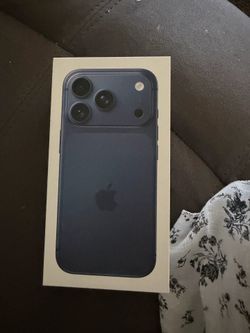 Apple iPhone 17pro blue