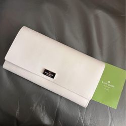 BRAND NEW KATE SPADE WALLET