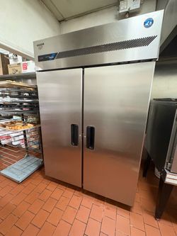 Hoshizaki double doors freezer