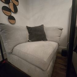 Crate & Barrel Axis Corner Chair Piece