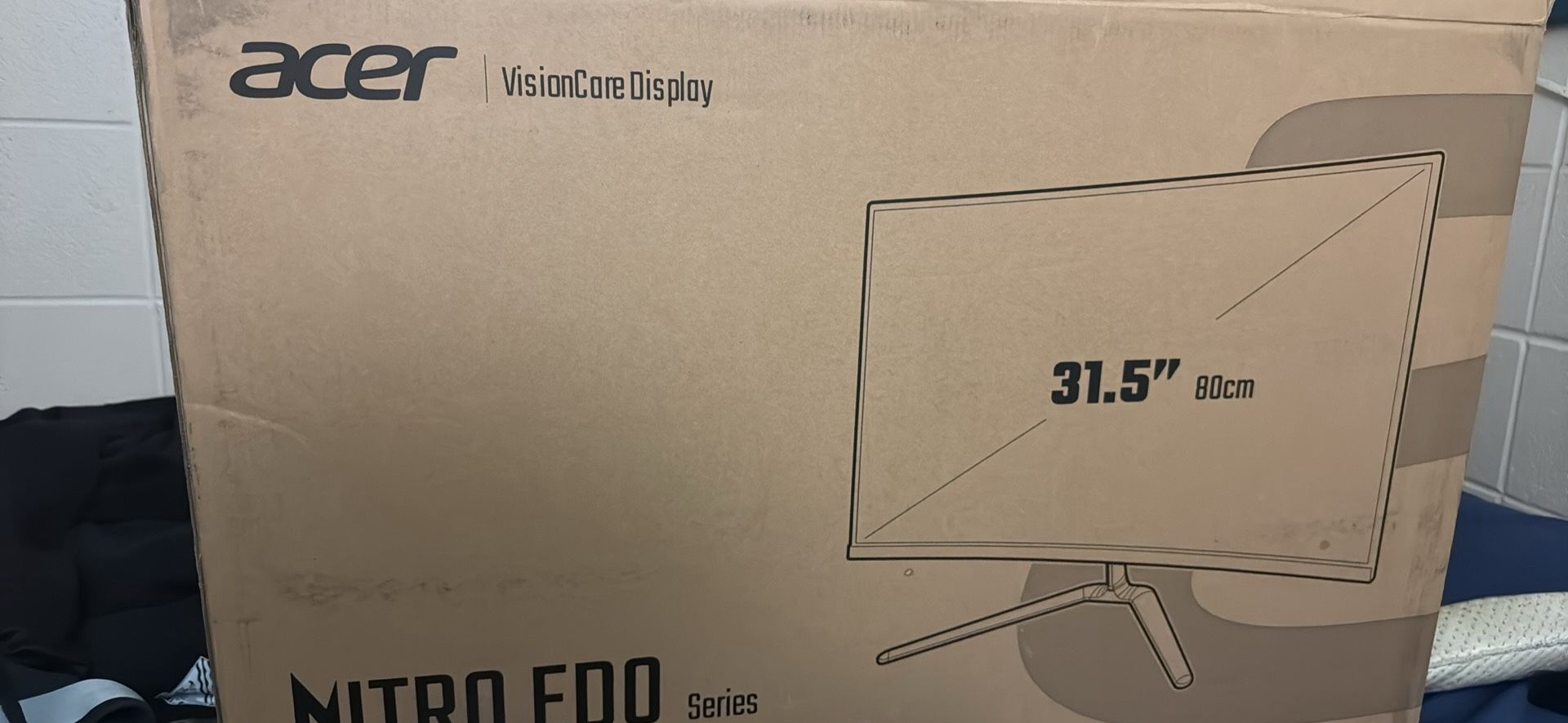 31.5 Acer curved Monitor