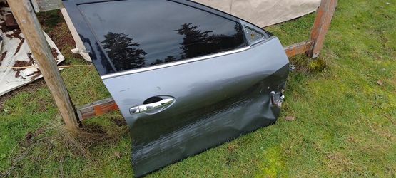 Nissan Maxima Door