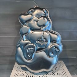 Vintage 1983 Wilton Care Bear Birthday Bear Aluminum cake pan  14 ” t x 10” w x 2 ” deep