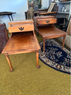 Mid Century Modern Colonial Style 18" Accent Step End Table