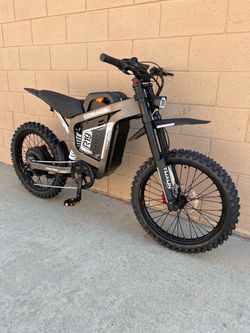 Coswheel R19 Electric Dirt Bike 9000W 72V 40AH 60 MPH