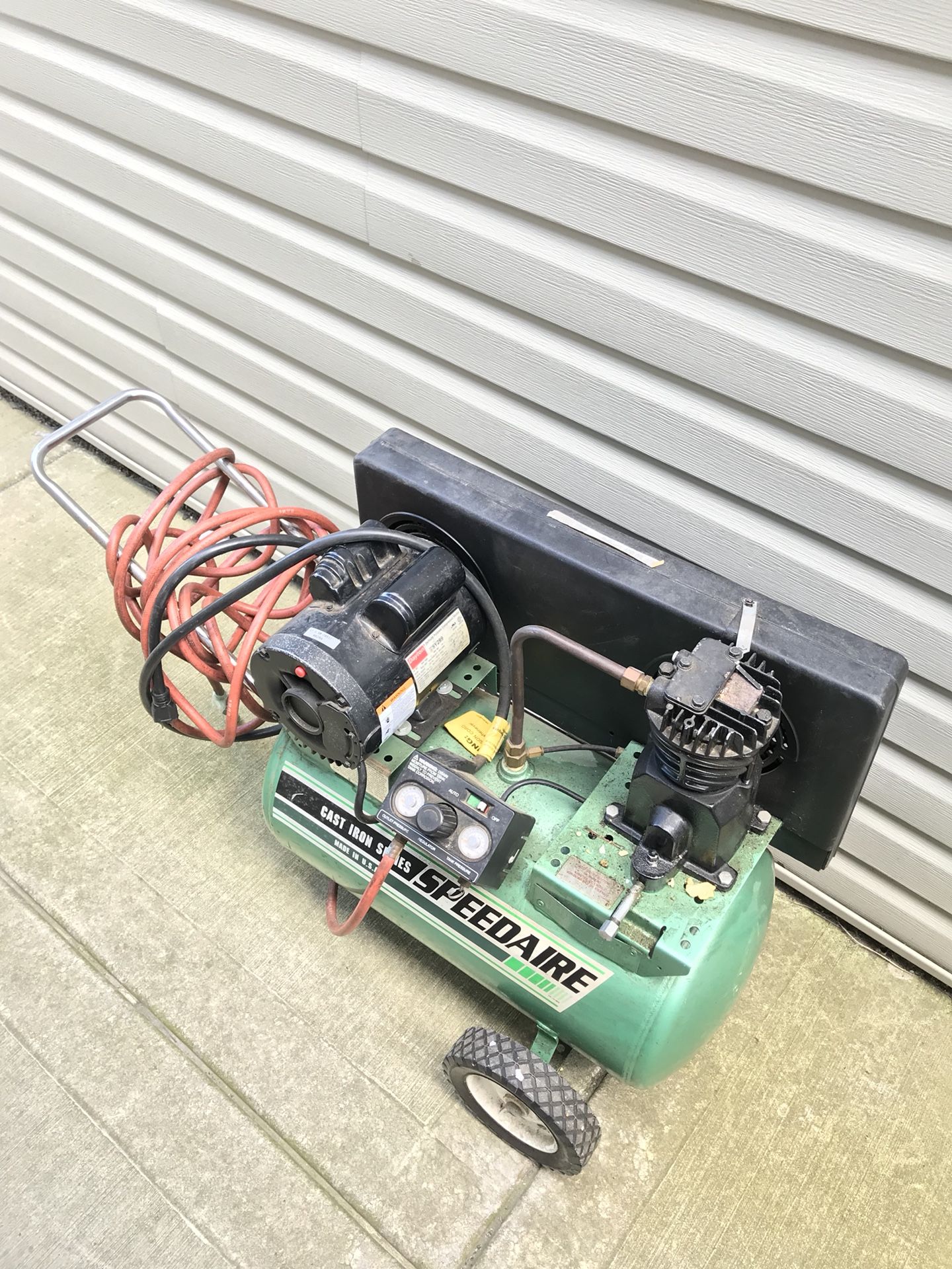 SPEEDAIRE Portable Electric Air Compressor 4B216A, 11 Gallons 2.5 HP 125psi
