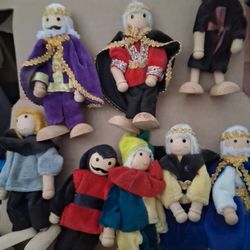 Set Of 12 Wooden Royal Dolls