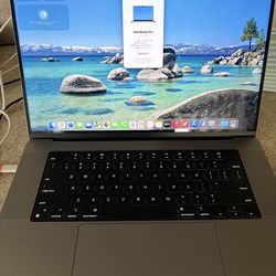 WOW Apple MacBook Pro 16” M2 Max 64gb ram 1TB AppleCare plus!