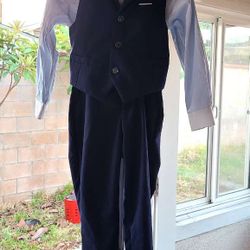 Children’s 3-Piece Suit – Size 130 (6-7years old)