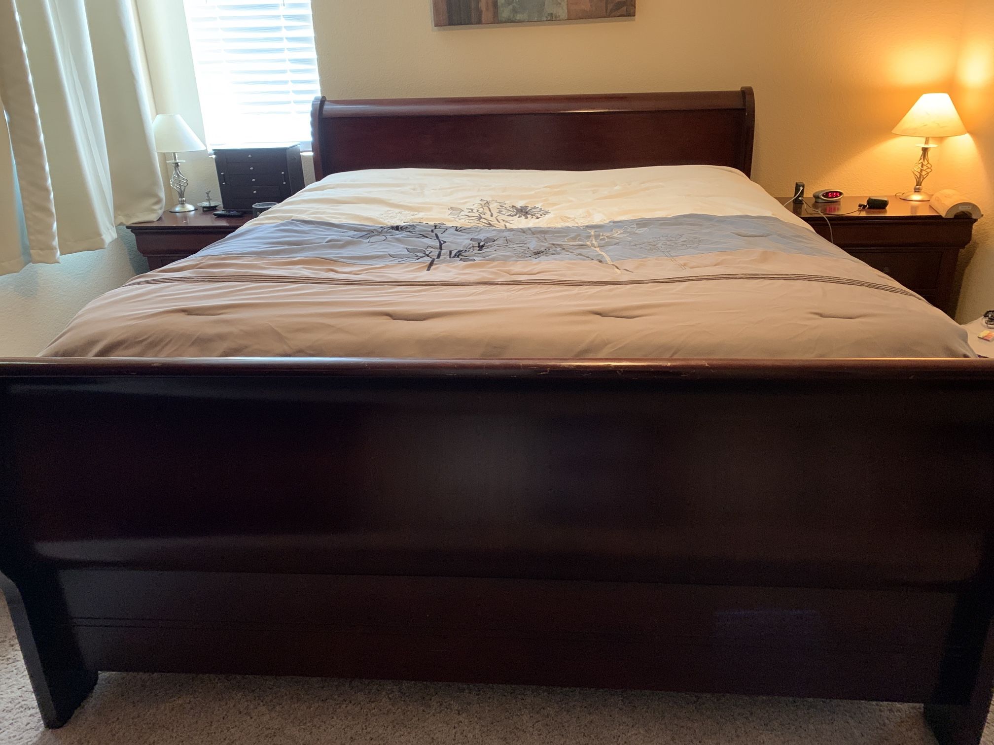 Five Piece Cal King Bedroom Set