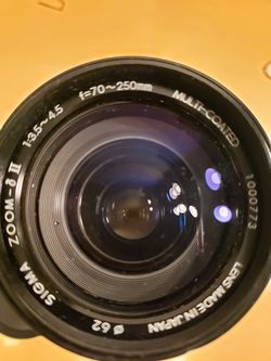 Sigma camera lens 70-250 mm