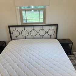 Bed and night stands.