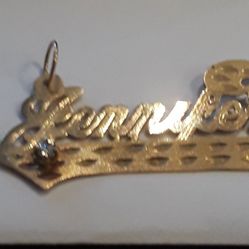 Jennifer , 14k gold pendant with Diamond inlay