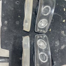 99-06 Gmc Sierra Headlights 