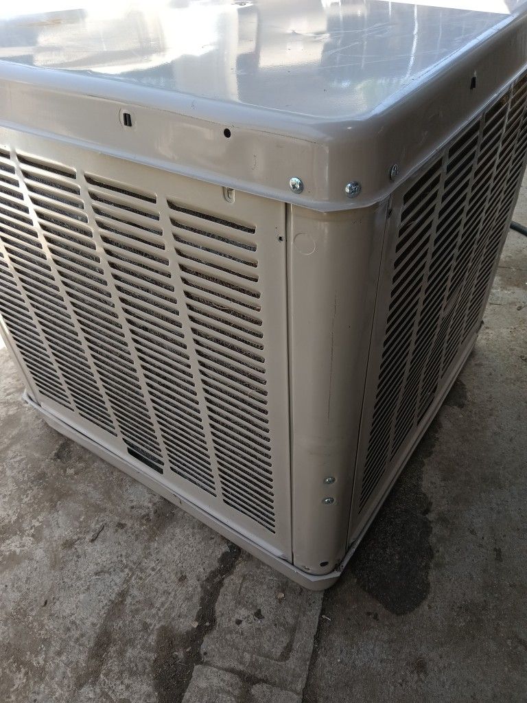 Swamp Cooler Champion 4600 CFM