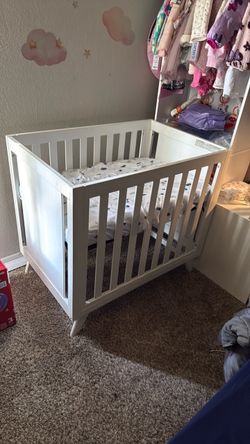 Crib with mattress