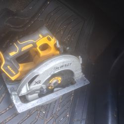 Dewalt circular  skill saw