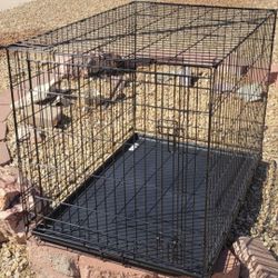 Like New Single Door 30" Medium Dog Crate Kennel
