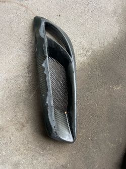 Driver side Carbon fiber foglight bezel