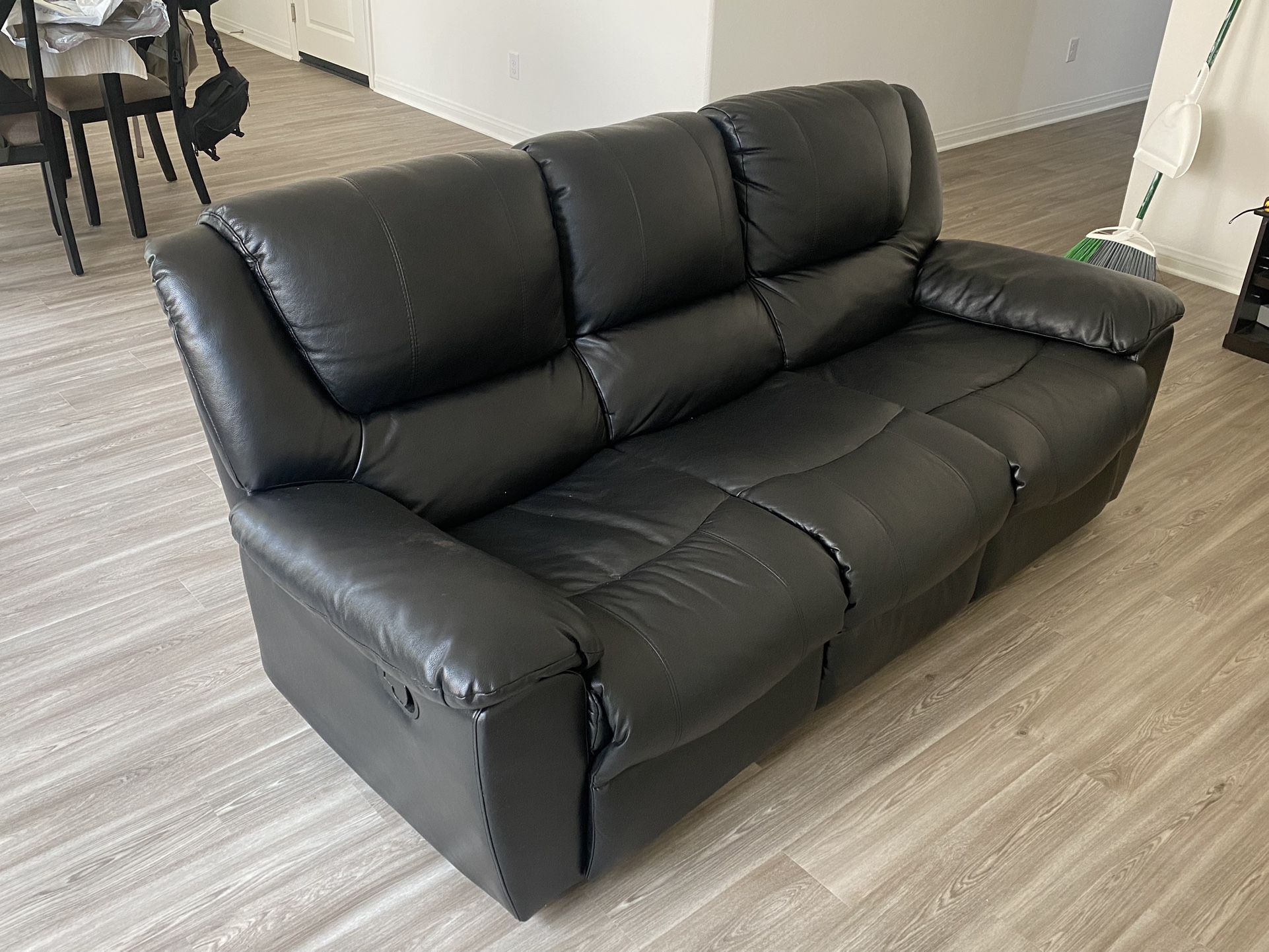 3 Seater Black Leather Recliner 