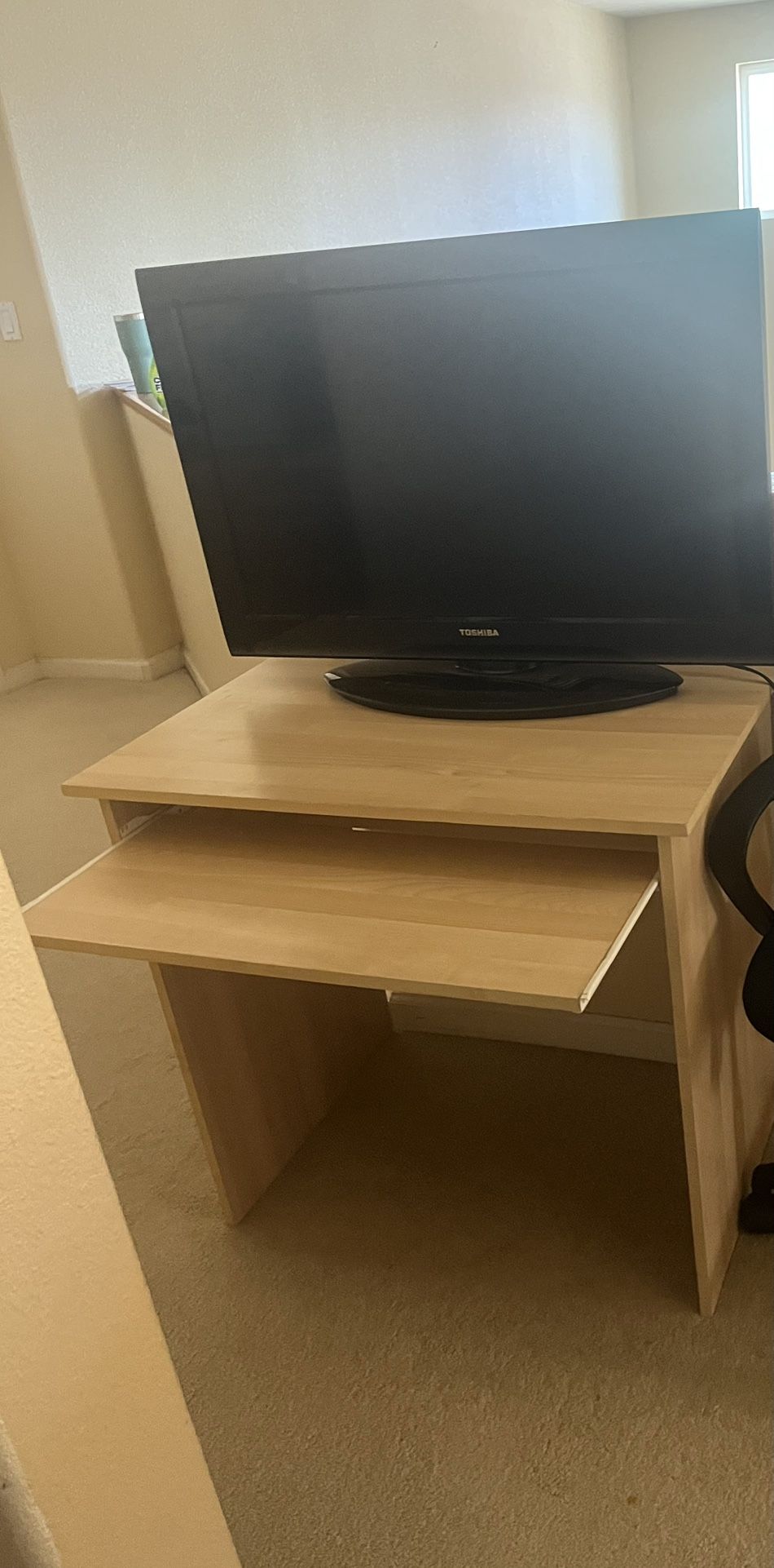 Desk & Tv Good Condition 