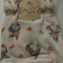 Beautiful pink Elephant Plush Blanket, 40" x 30",