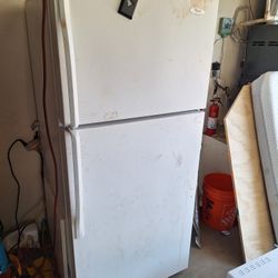 Whirlpool Refrigerator 