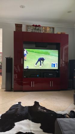 Large Flat Screen TV Entertainment Unit