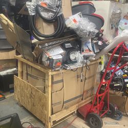 Pallet Of Home Depot And Other Returns