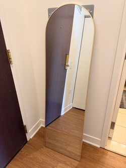 Modern Gold Arched Full-Length Mirror – Freestanding Floor Mirror