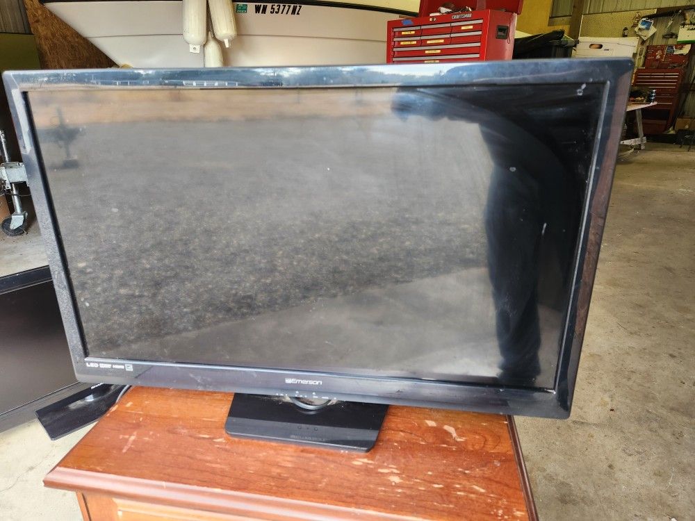 Emerson TV
