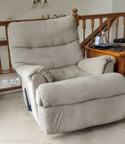 2 free recliners