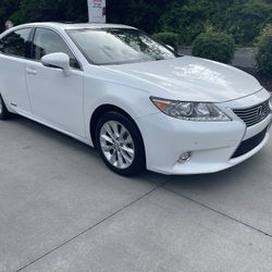 2014 Lexus 300h 