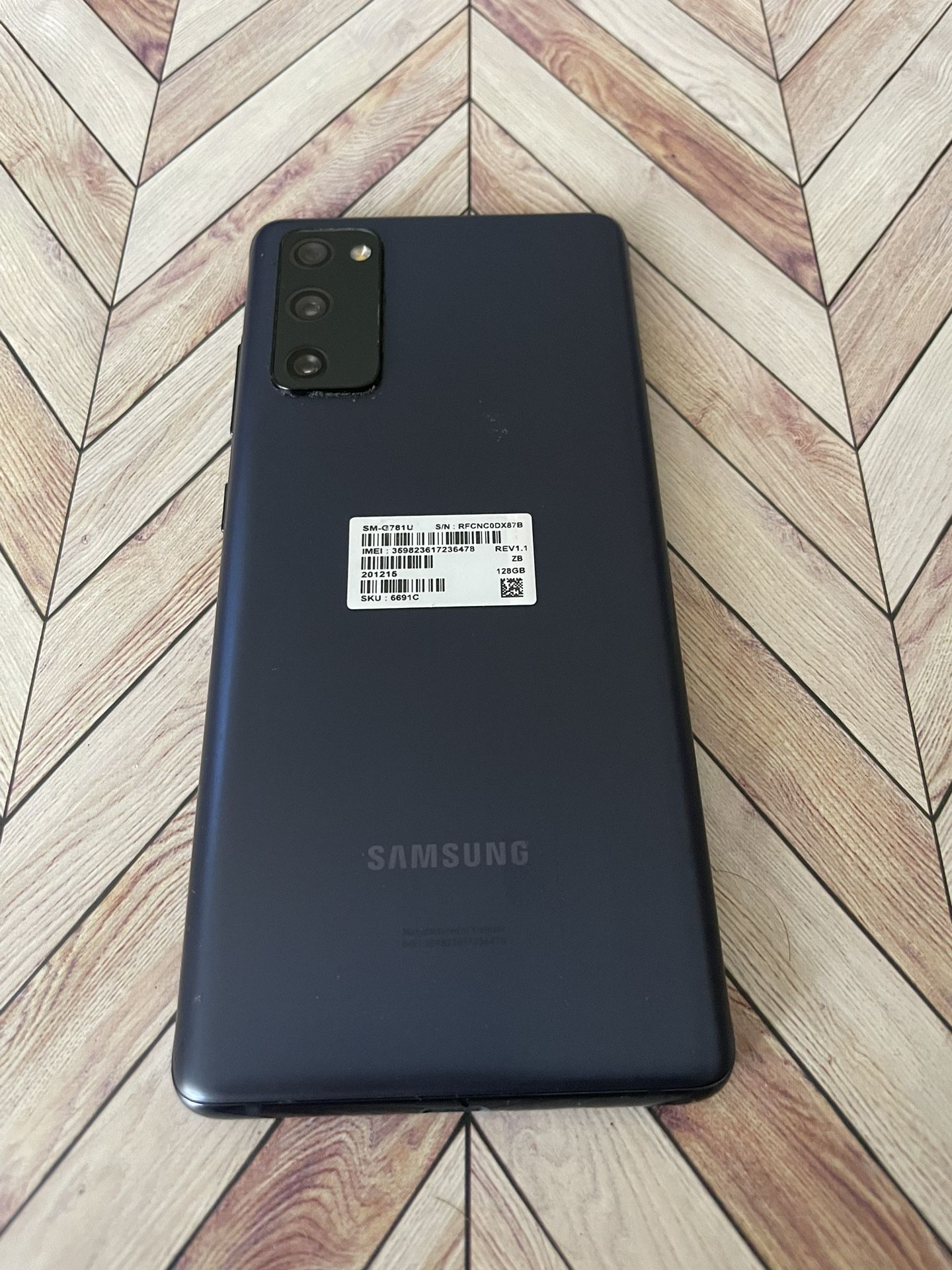 Samsung Galaxy S20 FE (128GB) Unlocked 🌏 Liberado Para Cualquier Compañía