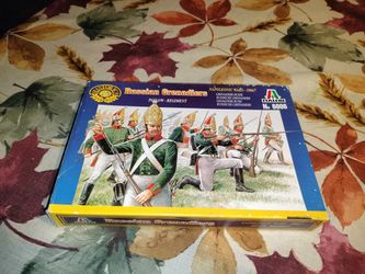 Italeri 1/72 (25mm) Russian Grenadiers Pavlow Regiment 1806/7 kit 6006