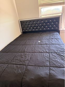 Black Queen Size Bed with Side Drawers & Lighted Headboard